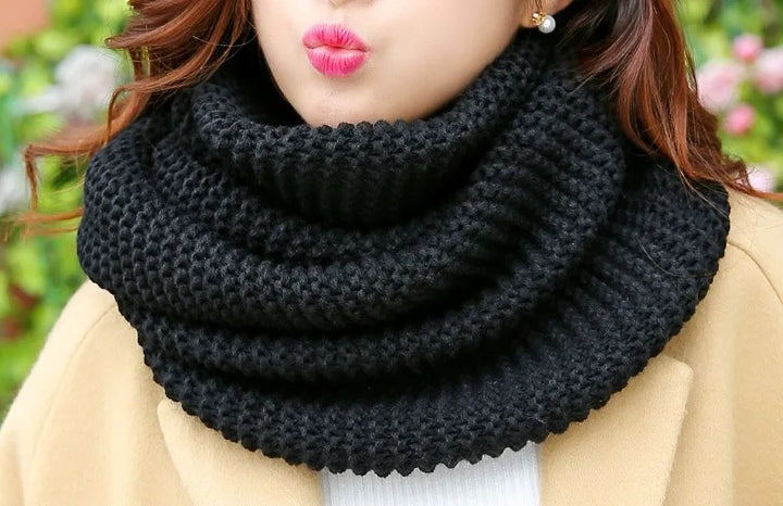 Amie | Women's Warm Infinity Winter Scarf  - Color:Black