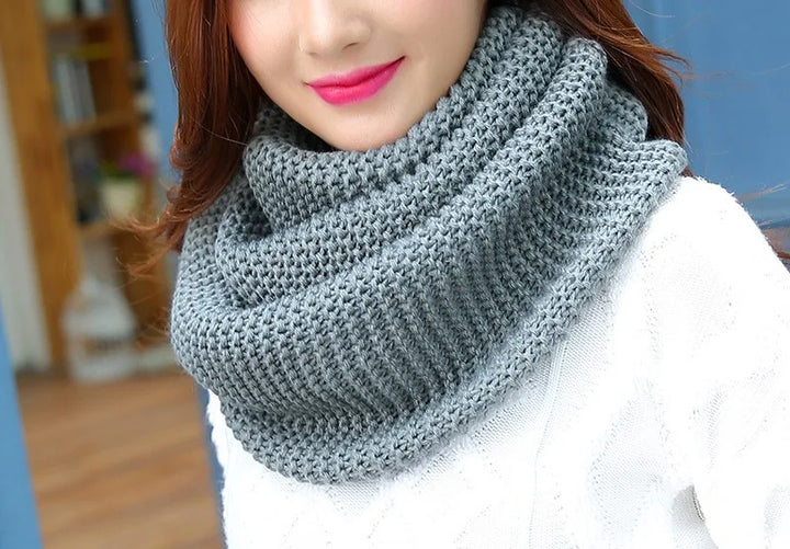 Amie | Women's Warm Infinity Winter Scarf  - Color:Gray