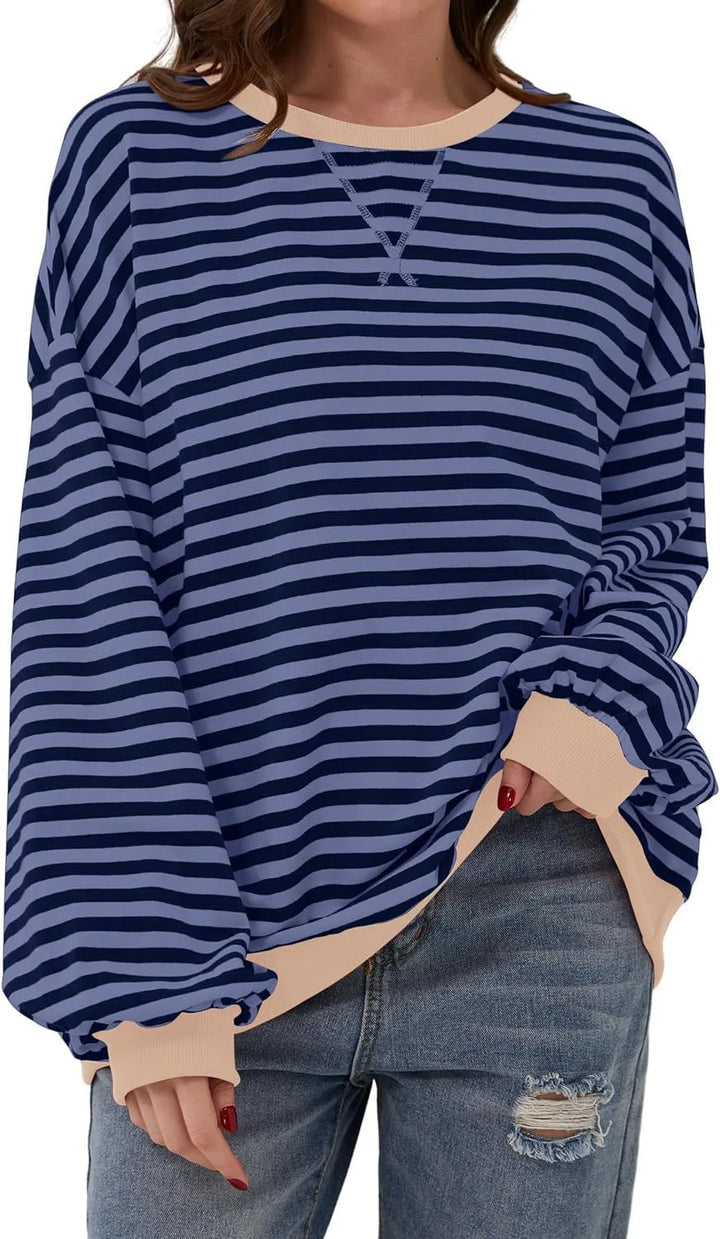 Celia | Women's Oversized Sweatshirt  - Size:XS;Color:Blue