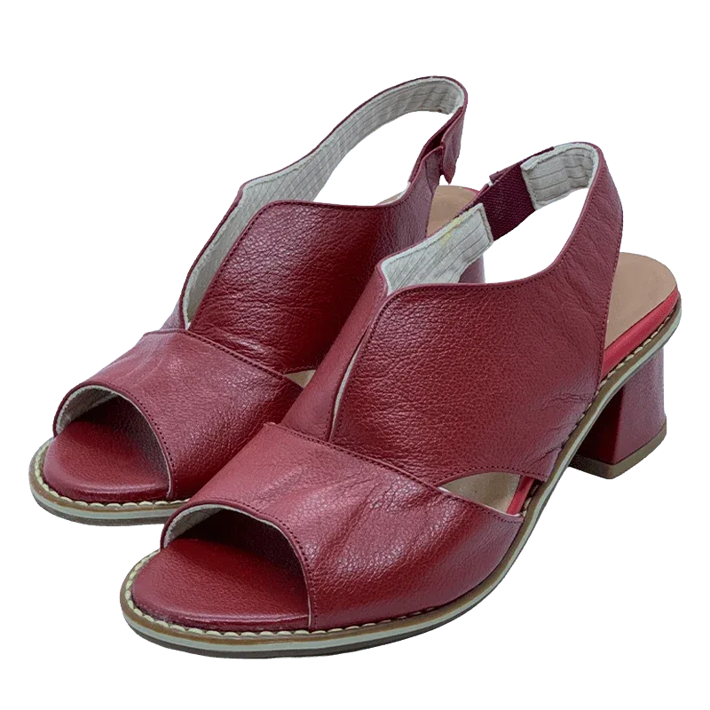 womensredsandals.webp