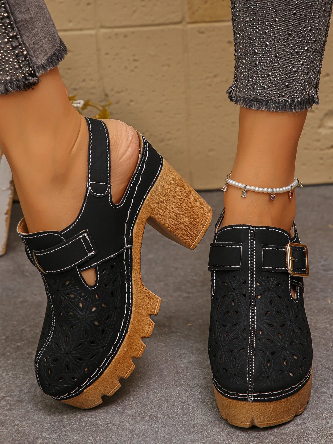 Clara | Women's Orthopedic Platform Clogs - Color:Black;Size:35