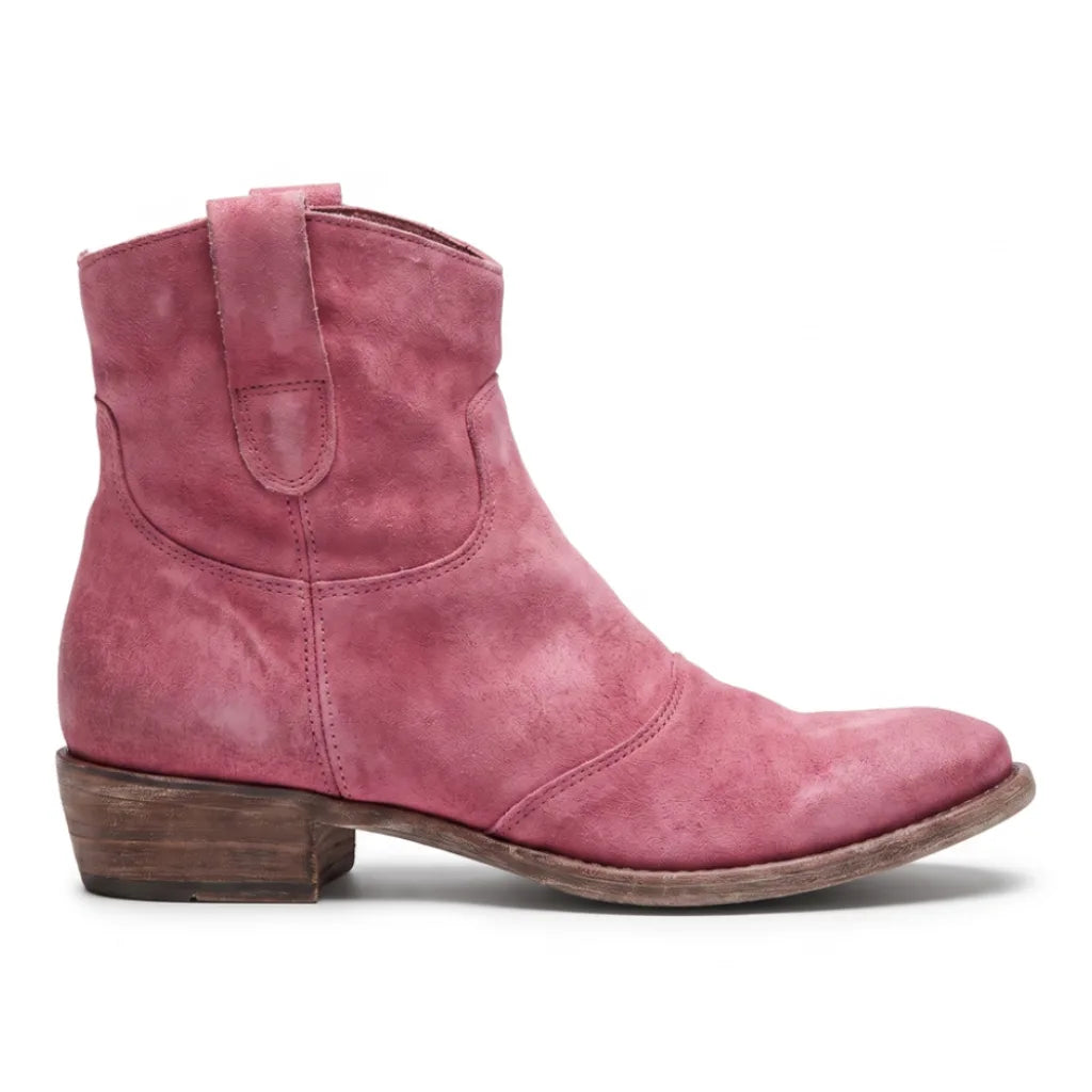 Women's Barlow Round Toe Boots