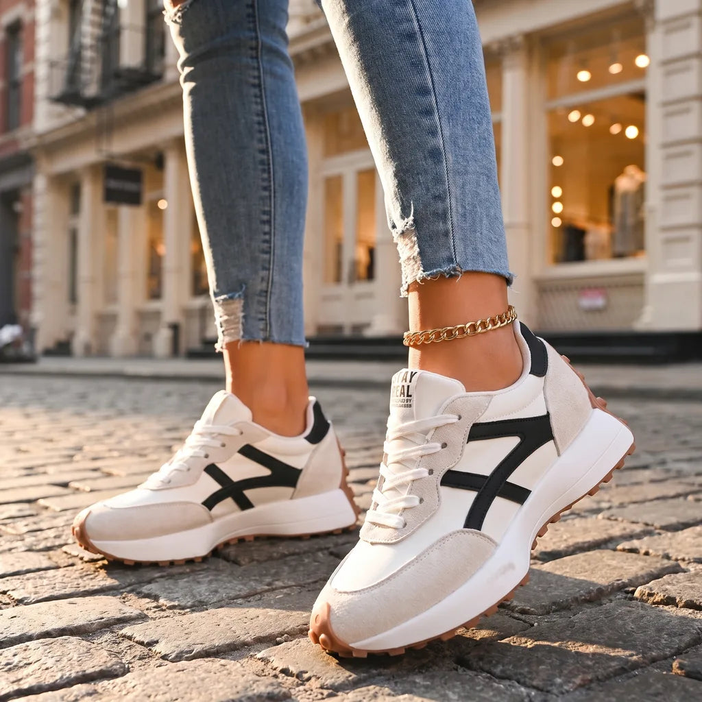Cosima Retro Runner - Color:White;Size:36