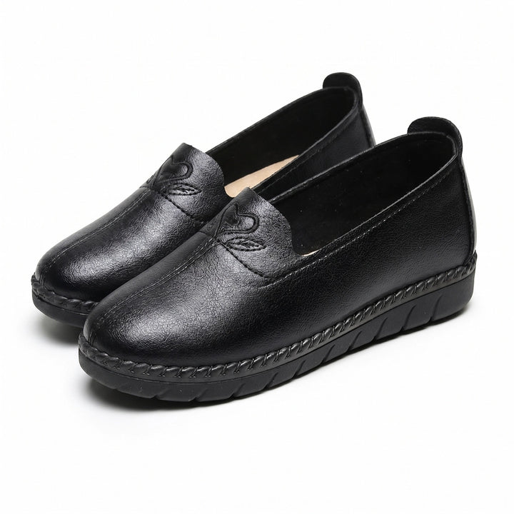 Evelyn Soft Sole Flats - Color:Black;Size:35