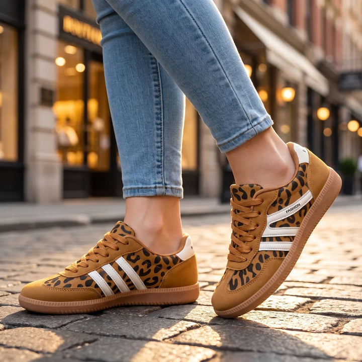 Mila Lightweight Sneakers - Color:Leopard Print;Size:36