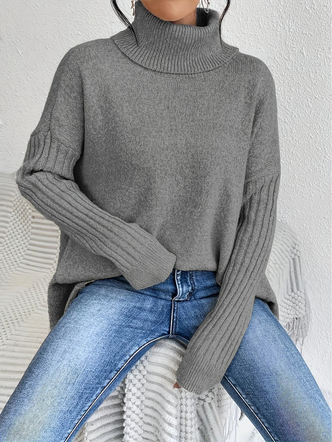 Women's Relaxed Knitted Jumper Gray2.webp