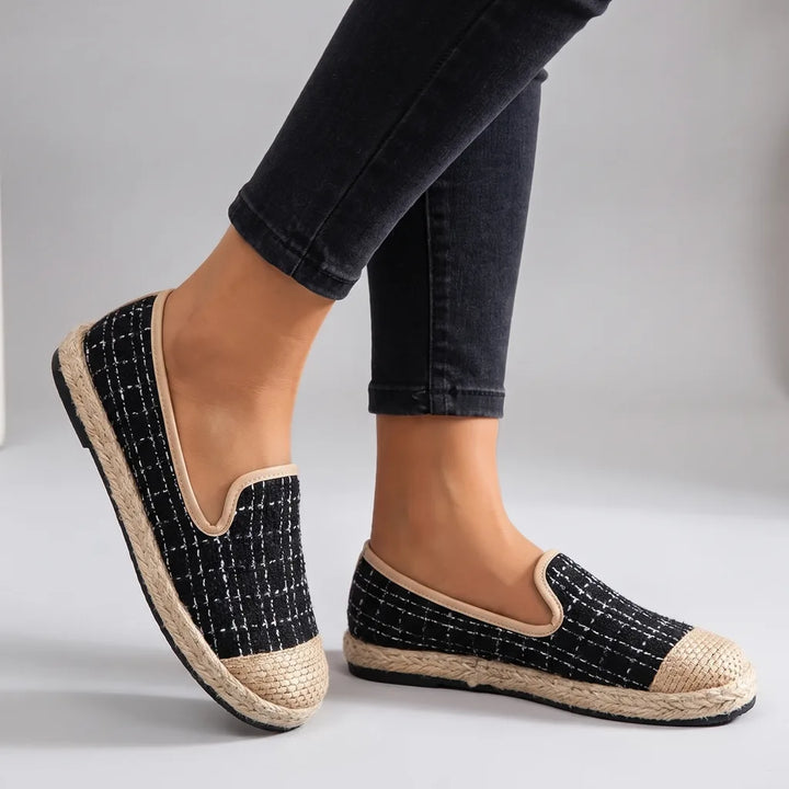 Regina | Women's Orthopedic Shoes  - Color:Black;Size:35