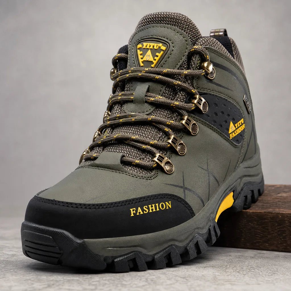 Warner High-Top Hiking Boots - Color:Green;Size:39